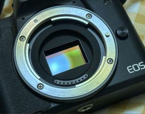 กล้องมือสอง <span class=keywords><strong>Canon</strong></span> <span class=keywords><strong>M50</strong></span> พร้อมเลนส์ 15-45 มม. สำหรับถ่ายภาพระดับเริ่มต้น กล้องมิเรอร์เลส ความละเอียด 24.1 ล้านพิกเซล - Product Image 5