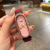 Montre pour femme au design de lapin ovale de dessin animé, couleurs contrastées mignonnes, bracelet tressé élastique, mouvement à quartz, boîtier en alliage