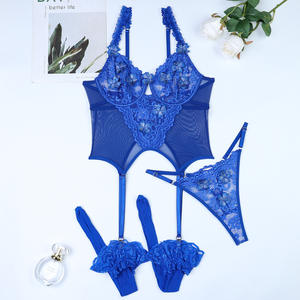 Conjuntos de lencería con bordado de flores a la moda, sujetador transparente con parches de malla y tanga, ropa sexy para mujer, lencería sexy - Product Image 6