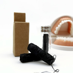 Vente chaude, fil dentaire biodégradable en charbon de bois, sans déchets, coloré, saveur menthe, logo personnalisé, vente en gros, biologique, 50 m - Product Image 4