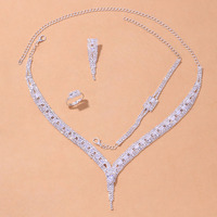 Nouvel Arrivage – Ensemble Collier et Boucles d'Oreilles Style Moderne 4 Pièces avec Strass – Prêt à Porter – Bijoux Élégants pour Usage Quotidien – Vente au Détail