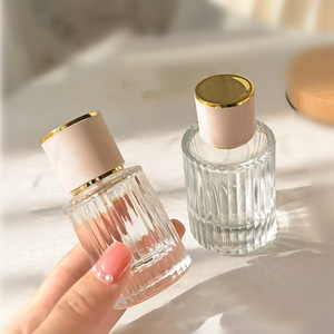 30ml 50ml 100ml สเปรย์น้ํา<span class=keywords><strong>หอม</strong></span>เปล่าบรรจุภัณฑ์ขวดแก้วกลมลายคลาสสิกน้ําหอมน้ํา<span class=keywords><strong>หอม</strong></span> - Product Image 6