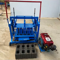 Machine mobile à briques de ciment à faible coût Machine de moulage de blocs creux semi-automatique 3-45 à moteur diesel