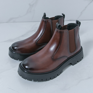 128 Derniers modèles de chaussures d'hiver pour hommes en dropshipping, bottes <span class=keywords><strong>Chelsea</strong></span> en cuir à <span class=keywords><strong>semelle</strong></span> épaisse, bottes à la cheville marron - Product Image 2