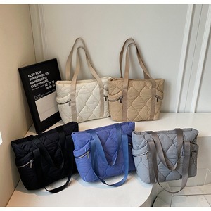 กระเป๋าผ้าลายเพชรขนาดใหญ่ รุ่นใหม่ สไตล์แฟชั่นฤดูใบไม้ร่วง/ฤดูหนาว สำหรับนักเรียน นักศึกษา ใส่แล็ปท็อป เหมาะสำหรับใช้เป็นของแจก - Product Image 6