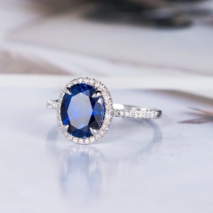 Anello dal design rotondo blu, elegante anello da dito per donna - Product Image 4