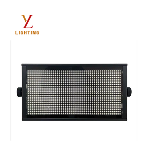 Projecteur stroboscopique LED 200W 960 LED 5050 RGB à 8 sections, DMX512 RDM, mode automatique, effet Chase Wash, gradation linéaire 32 bits pour DJ - Product Image 5
