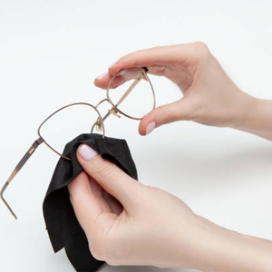 Limpiador de Lentes Ópticas Líquido Antivaho Ecológico Natural de 30 ml con Envase de Aerosol de Aluminio y Logotipo Personalizado - Product Image 4