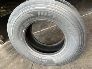 Nouveaux pneus radiaux pour camions lourds de haute qualité 385/65R22.5 WTR1 avec chambre à air 1020 1200 Fabriqués en Chine - Product Image 3