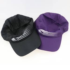 Gorras Deportivas Personalizadas para Correr - Product Image 1