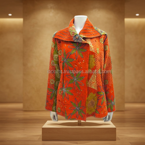 Indian Vintage Sari <b>Kantha</b> Quilted <b>Jacket</b> - Product Image 2