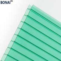 Plaque creuse en polycarbonate