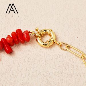 Collar de Perlas Barrocas Blancas de Agua Dulce Naturales con Plántulas de Coral Rojo y Cadena de Oro para Joyería Artesanal de Mujer - Product Image 5
