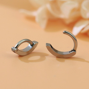 Edelstahl Bauchnabelpiercings Gebogene Barbell Piercings 14G 1,6mm 3 Größen 8-15mm Gold Stahlfarben Großhandel - Product Image 3