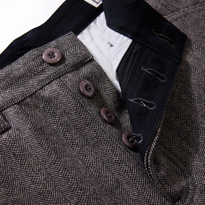 <span class=keywords><strong>Pantalon</strong></span> de travail vintage pour <span class=keywords><strong>homme</strong></span> en mélange de <span class=keywords><strong>laine</strong></span> - <span class=keywords><strong>Pantalon</strong></span> droit rétro en <span class=keywords><strong>tweed</strong></span> à chevrons avec boucle réglable à l'arrière - Product Image 4