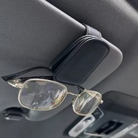 Porte-lunettes de soleil universel pour voiture Clip magnétique en cuir Porte-billets pour carte Pare-soleil automatique Boîte à lunettes Accessoires de décoration