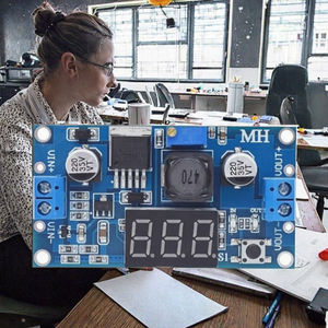 Placa de Desarrollo de Convertidor DC-DC Ajustable JMY LM2596S con Pantalla de Voltímetro - Product Image 3