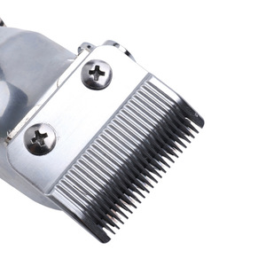 Cortadora de Pelo Profesional Recargable 110-240v con Pantalla LED, Cuerpo Metálico y Longitudes Ajustables para Uso Doméstico - Product Image 4