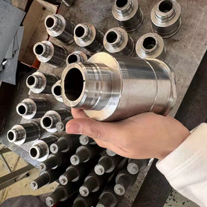 Acessórios de Moldes Personalizados para Veículos Industriais Componentes de Embalagem de Necessidades Diárias Moldes de Injeção Plástica em Aço - Product Image 1