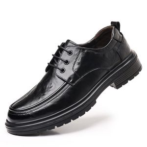 Chaussures habillées en cuir noir à lacets pour hommes, à semelle épaisse, idéales pour le bureau et les occasions professionnelles - Product Image 5