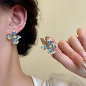 925 Silver Needle Korean Fashion <b>Crystal</b> Flower <b>Earrings</b> for Women Jewelry 2025 Trending Luxury <b>Crystals</b> Geometric <b>Stud</b> <b>Earrings</b> - Product Image 2