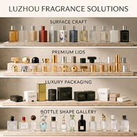 Flacon de parfum en verre transparent en forme de pyramide unique de 30 ml, 50 ml, 100 ml avec impression sérigraphique et diffuseur à bâtonnets