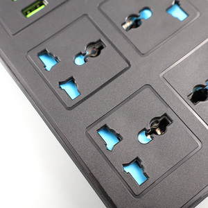 Regleta de Extensión Eléctrica 3M de 2000 Vatios <span class=keywords><strong>con</strong></span> 6 Tomas Universales y Puerto USB <span class=keywords><strong>con</strong></span> <span class=keywords><strong>Interruptor</strong></span> - Product Image 2