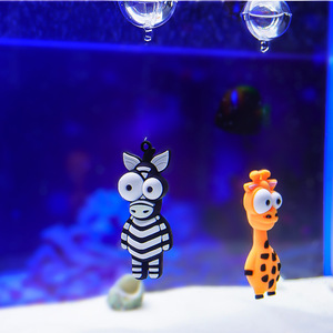 Les ornements de paysage de réservoir de poissons Qipuwei décorent les zèbres, les girafes, les petits animaux comiques et les plongeurs mignons - Product Image 5