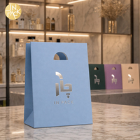 Sacs de shopping personnalisés haut de gamme avec poignée découpée, logo en feuille d'argent, écologiques, imprimés sur mesure, emballage cadeau de luxe