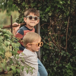 Gafas de Sol Redondas Retro Esmeriladas 2024 para Niños, Gafas de Sol Ligeras y Lindas para Niños y Niñas, Gafas de Sol para Bebés - Product Image 6