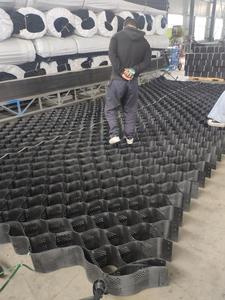 Géocell en plastique alvéolaire anti-corrosion conforme à la norme ASTM HDPE pour le contrôle de l'érosion - Product Image 2