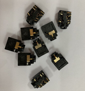 Prise de port de prise <span class=keywords><strong>casque</strong></span> de remplacement de 3.5mm pour <span class=keywords><strong>Xbox</strong></span> <span class=keywords><strong>One</strong></span> <span class=keywords><strong>S</strong></span> Controller Part Audio Headset Port Socket - Product Image 5