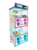 Grande salle d'arcade de jeux vidéo - Machine à distributeurs automatiques de snacks et de poupées à quatre joueurs, à monnayeur - Console de jeu d'arcade à monnayeur