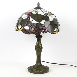 Lámpara de Mesa Estilo Tiffany Retro Europeo de 12 Pulgadas LongHuiJing con Pantalla de Patrón de Uvas Coloridas, Luces de Escritorio para Restaurante - Product Image 4
