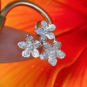 Pendientes de Oreja con Forma de Flor para Mujer, Pendientes de Uso Diario con Diseño Floral Mori, Accesorios de Oreja Dulces y a la Moda - Product Image 2