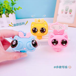 Porte-clés pendentif créatif en plastique, motif chat à grands yeux de dessin animé, avec fonction sonore, pour sacs et voitures, cadeau pour couple, vente en gros - Product Image 2