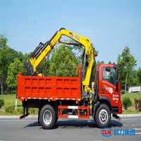 Chine ChengLi 1 tonnes 2 tonnes camion mobile grue à bois flèche d'articulation 4*2 camion monté grue à bois avec pince