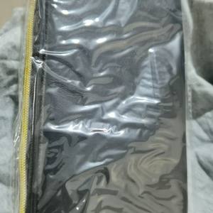 ชุดอุปกรณ์บรรจุภัณฑ์เครื่องสำอางพลาสติกแบบกำหนดเองสำหรับจัดเก็บเครื่องสำอาง พร้อมขวดรีฟิลแบบปิดผนึก และอุปกรณ์จัดแต่งทรงผม - Product Image 1