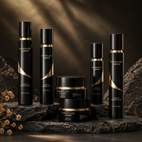 Flacon pulvérisateur et pots de crème pour le visage en verre noir à motif ligne dorée, 100ml 80ml 50ml 30ml 50g 30g, faible MOQ, direct usine