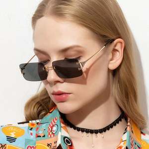 Gafas de Sol de Lujo para Mujer, con Logotipo Personalizado, Montura de Aleación, Protección UV400, Rectangulares y sin Marco - Product Image 1