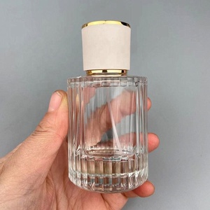 Nouveau flacon vaporisateur de parfum de luxe délicat de petite capacité 30 ml 50 ml avec couvercle doré, très vendu - Product Image 3