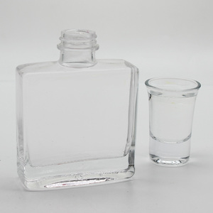 150ml Spirituosen Bourbon Whisky Glasflaschen für Getränke Custom Square Rum <span class=keywords><strong>Grog</strong></span> Gin Tequila Wodka Brandy Flasche - Product Image 4