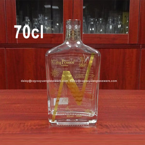 Bouteille de <span class=keywords><strong>cognac</strong></span> XO plate et transparente de 70 cl (700 ml) avec étiquette personnalisée - Product Image 3