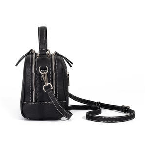 Borsa a Spalla da Donna in Vera Pelle di Design Trendy VIP con Chiusura a Cerniera, Due Cinghie e Fodera in Poliestere per Viaggi e Tempo Libero - Product Image 3