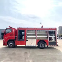 Camion de pompiers Qingling Isuzu GIGA de grande capacité, 6 tonnes, avec réservoir en acier inoxydable, pour les services d'incendie urbains d'Amérique latine, directement de l'usine.