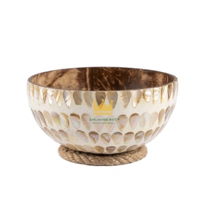 Bols en nacre de noix de coco, bols uniques en coquille naturelle incrustés à la main pour table de repas de luxe, qualité supérieure - Product Image 1