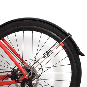 Coppia di Parafanghi Bici in Plastica Adatti per Bicicletta Parafango Bici Universale Regolabile 26 27.5 29 700C - Product Image 2
