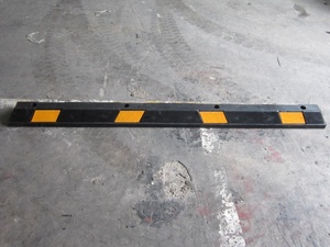 2 Mét Chiều Dài Cao Su Chặn Bánh Xe Ô Tô Chocks Dấu Hiệu An Toàn Đỗ Xe - Product Image 2