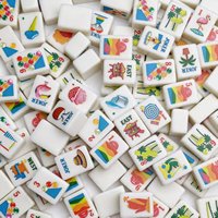 Meilleure Vente : Ensemble Complet de Mahjong Américain pour Mini Parc d'Attractions d'Été avec Étui de Transport, Supports en Acrylique, Tapis et Accessoires OEM/ODM