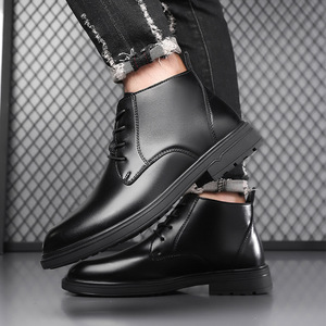Bottes Martin pour Hommes en Cuir Véritable, Bout Rond, Talon Plat, Semelle Extérieure Antidérapante en Caoutchouc, Doublure en Microfibre, Style Uni, Idéales pour le Travail et les Affaires - Product Image 4